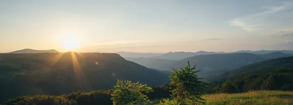 몬테네그로의 마의 산들에서 아름 다운 석양 — 스톡 사진