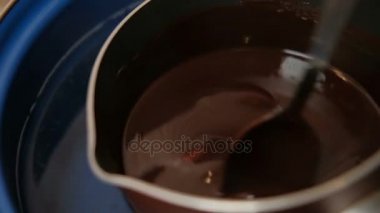 Sürecin pişirme ve erimiş sıcak çikolata