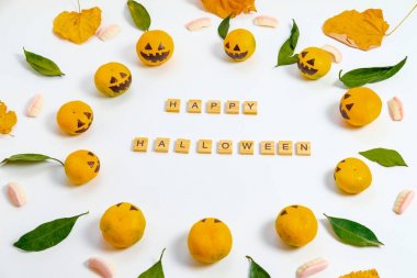 Sahte kabaklar ve tang düz yatıyordu kompozisyonu Cadılar Bayramın kutlu olsun