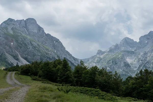 黑山 Komovi 的山地景观 — 图库照片