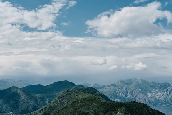 Повітряний Вид Гори Чорногорії Сонячний День Хмарами — стокове фото