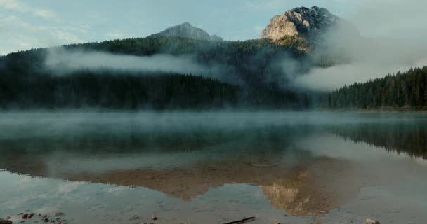 Úžasný Výhled Mlhavé Podzimní Černé Jezero Černé Hoře Národní Park — Stock video
