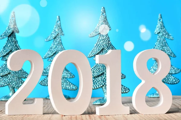 Nouvel an. Nouvel an 2017. bonne année. Numéros 2018 sur fond bleu . — Photo