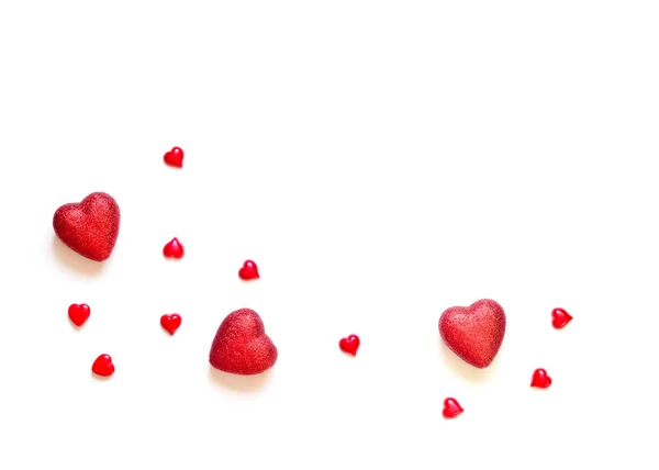 Alla hjärtans dag bakgrund med röda hjärtan, ovanifrån — Stockfoto