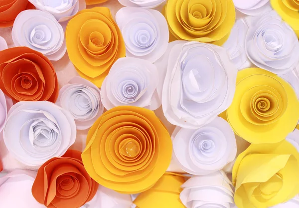 Rosa colorata artificiale che è fatto a mano — Foto Stock