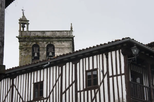 Torre de la iglesia mogarraz — Foto de Stock