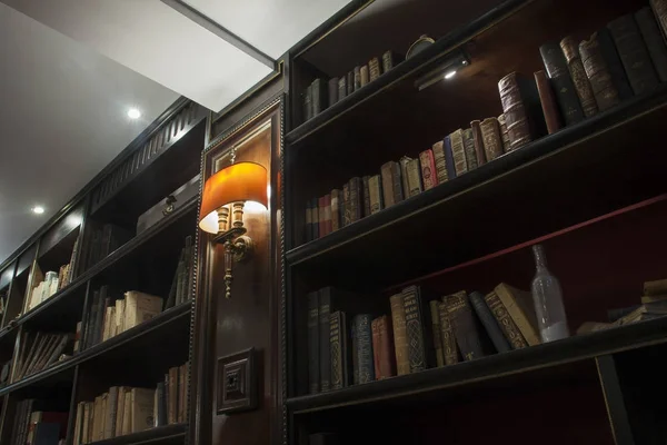 図書館写真素材 ロイヤリティフリー図書館画像 Depositphotos