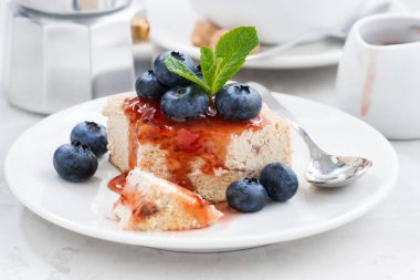 Cheesecake berry reçel, closeup ile