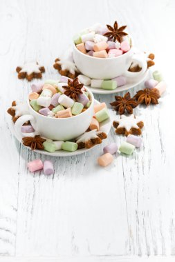 kakao ile bardak renkli şekerleme 