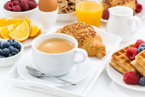 Süßes Frühstück und Espresso — Stockfoto