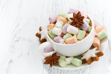 kakao ile renkli şekerleme ve Noel kurabiyeleri 