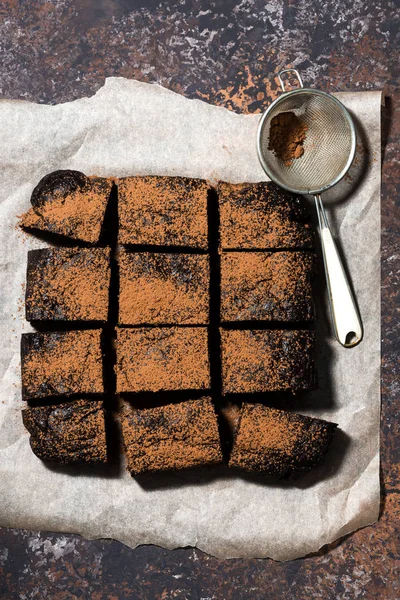 Dezert - čokoládové brownies, vertikální pohled shora — Stock fotografie