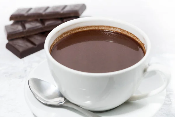 Eine Tasse heiße Schokolade, Nahaufnahme — Stockfoto