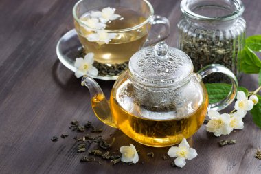 yeşil çay ile jasmin ahşap tablo