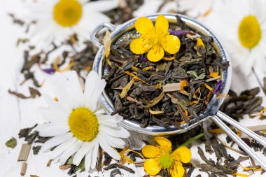 bir süzgeç bitkisel kokulu çay Makinası