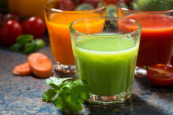 Asortyment soków warzywnych, zbliżenie — Zdjęcie stockowe