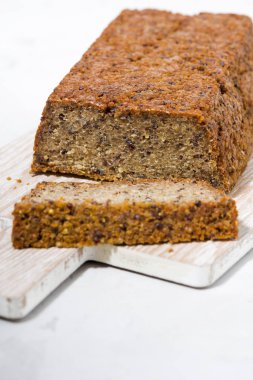 ev yapımı ekmek quinoa gemide ile