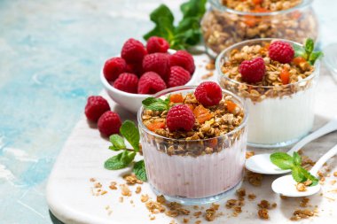 granola, taze ahududu, meyve tatlı tatlı 