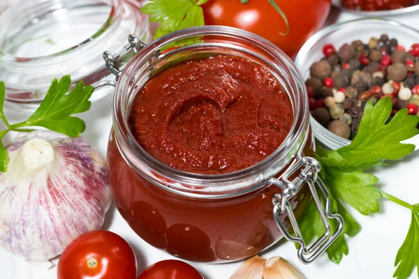 Verse Tomatensaus Ingrediënten Close — Stockfoto