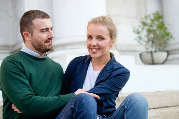 Retrato de pareja feliz real —  Fotos de Stock