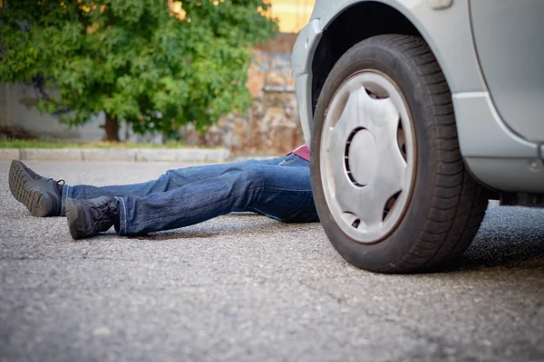 Dode voetganger na een auto-ongeluk — Stockfoto