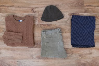 Ahşap üzerinde kış giyim Üstten Görünüm 