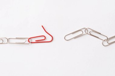 ATAÇ ekip çalışması başarısızlık anlamına gelen kırık zincir yapılmış