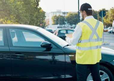 Polis memuru ihlali otopark için para cezası verilmesi