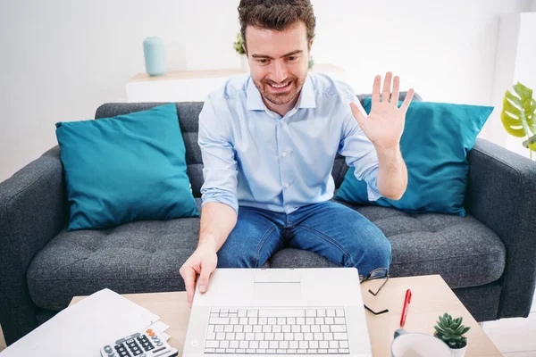 Kille Som Arbetar Hemifrån Med Videokonferensapp — Stockfoto