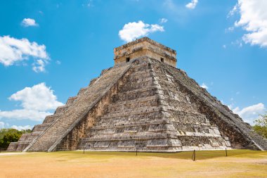 Tüylü yılan Tapınağı Chichen Itza, Yucatan, Meksika için