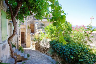 Gordes, Provence, Fransa şehirde eski sokaklarında