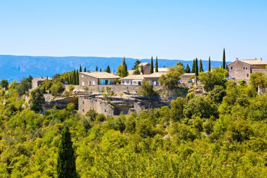 Gordes görünümü, Provence, Fransa küçük bir tipik kasaba