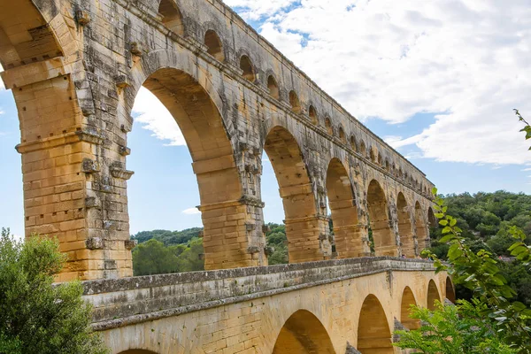 Pont du Gard, starego rzymskiego akweduktu w pobliżu Nimes w południowej Frank — Zdjęcie stockowe