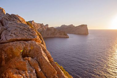 Cap de Formentor - Mallorca, İspanya'nın vahşi kıyısı Panorama görünümünü