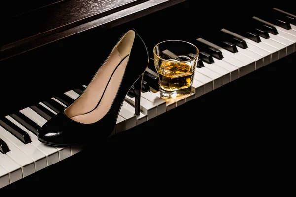 Verre Whisky Piano — Photo