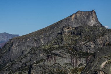 Ergaki Doğa Koruma Alanı 'ndan manzara fotoğrafları. Rusya 'nın Krasnoyarsk bölgesi