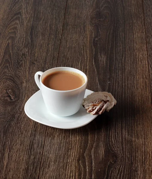 Kaffee und weißes Zephyr. Eibisch — Stockfoto