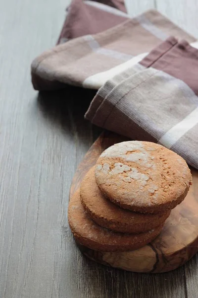 Çavdar gözleme rustik arka plan üzerinde