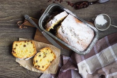 Kuru üzüm Ekmek pasta. Rustik tarzı.