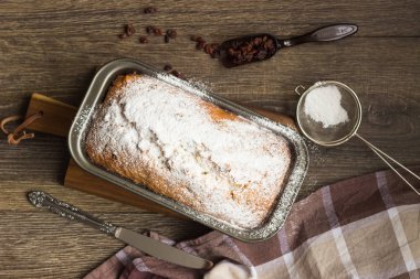 Kuru üzüm Ekmek pasta. Rustik tarzı.