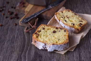 Kuru üzüm Ekmek pasta. Rustik tarzı.