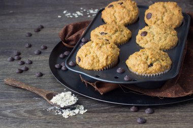 Ev yapımı kek çikolata damla (cips) ve yulaf ile. Lezzetli kek çikolata ile.