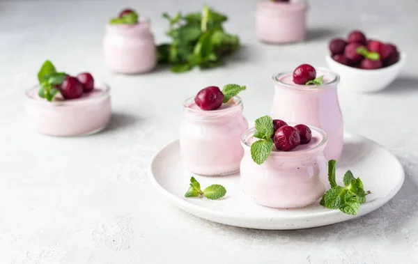 Delicious Italian Dessert Cherry Panna Cotta Fresh Cherries Mint Jars — Stock Photo, Image