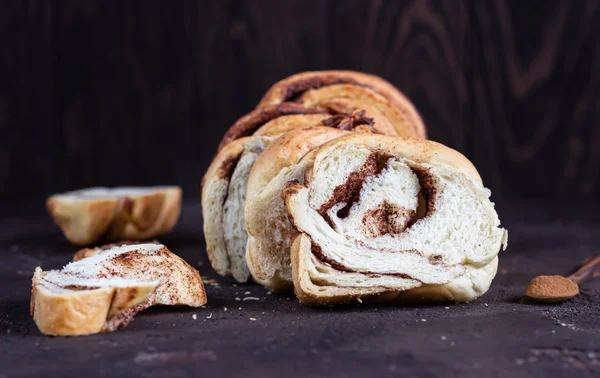 Fatias Canela Caseira Babka Redemoinho Brioche Pão Pão Canela Povitica — Fotografia de Stock