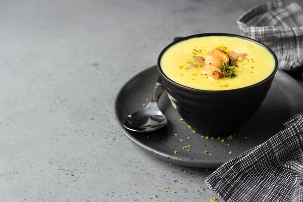 Tigela Com Espessa Sopa Amêijoa Decorada Com Frutos Mar Tomilho — Fotografia de Stock