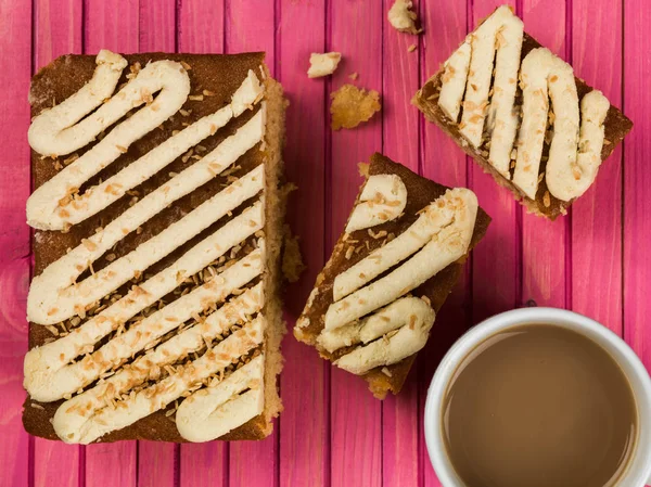 Torta di ananas e cocco arrosto — Foto Stock