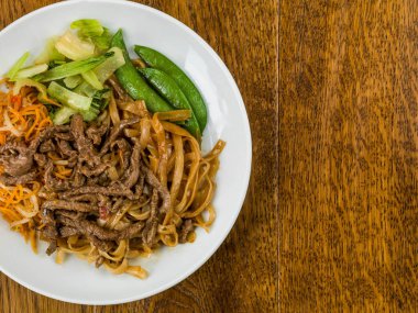 Tay tarzı Beef noodle biber Sos