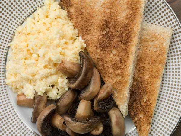 Scrambled Eggs Mushrooms and Toast — Stock Photo, Image