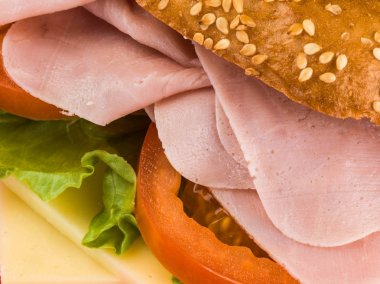 Ham domates ve peynir salata susamlı simit