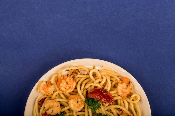 Italian Style Meal of King Prawn Bucatini — Stock Photo, Image